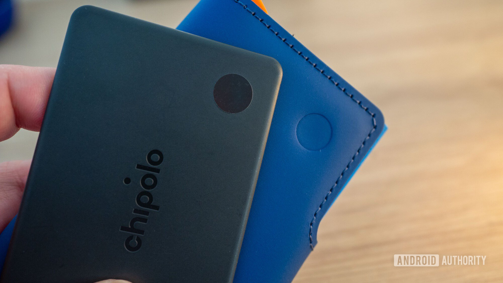 chipolo card google find hub bluetooth tracker secrid wallet button 2