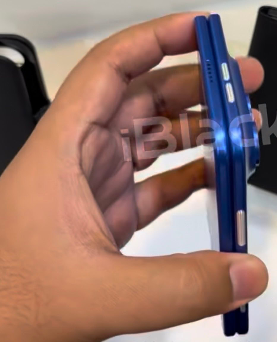 iphone fold leak 3