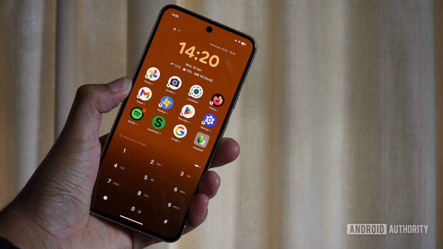 I thought I'd hate this Android launcher inspired by dumb phones, but I ...