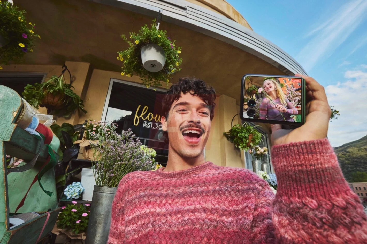 motorola razr plus 2026 android headlines 5