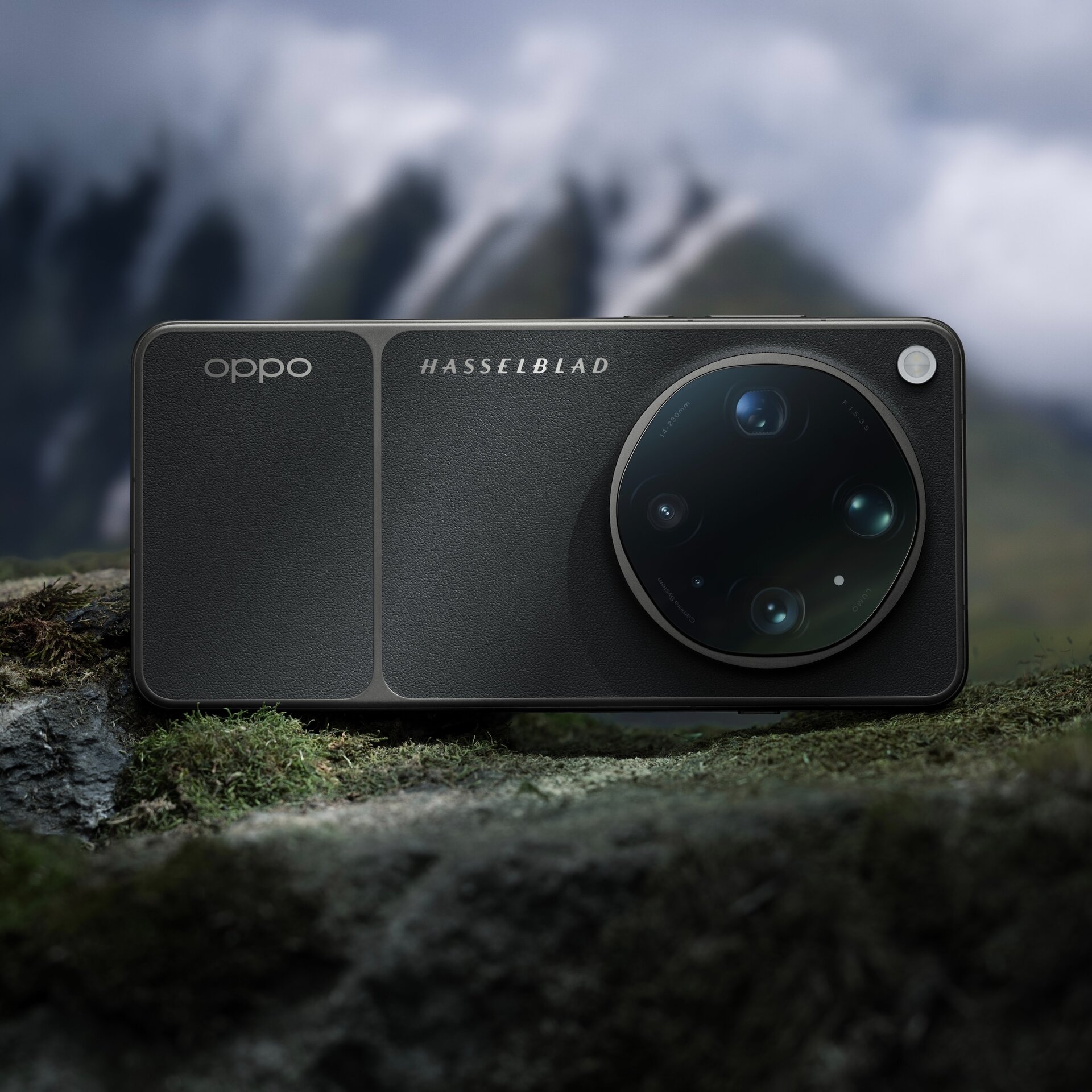 Oppo Find X9 Ultra in Tundra Umber