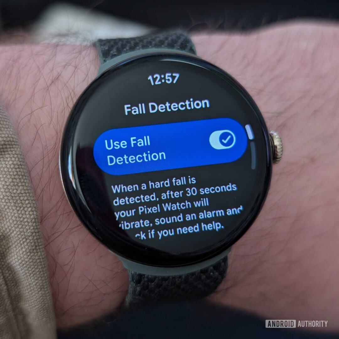 Google prepares to mandate account for Pixel Watch Fall Detection ...