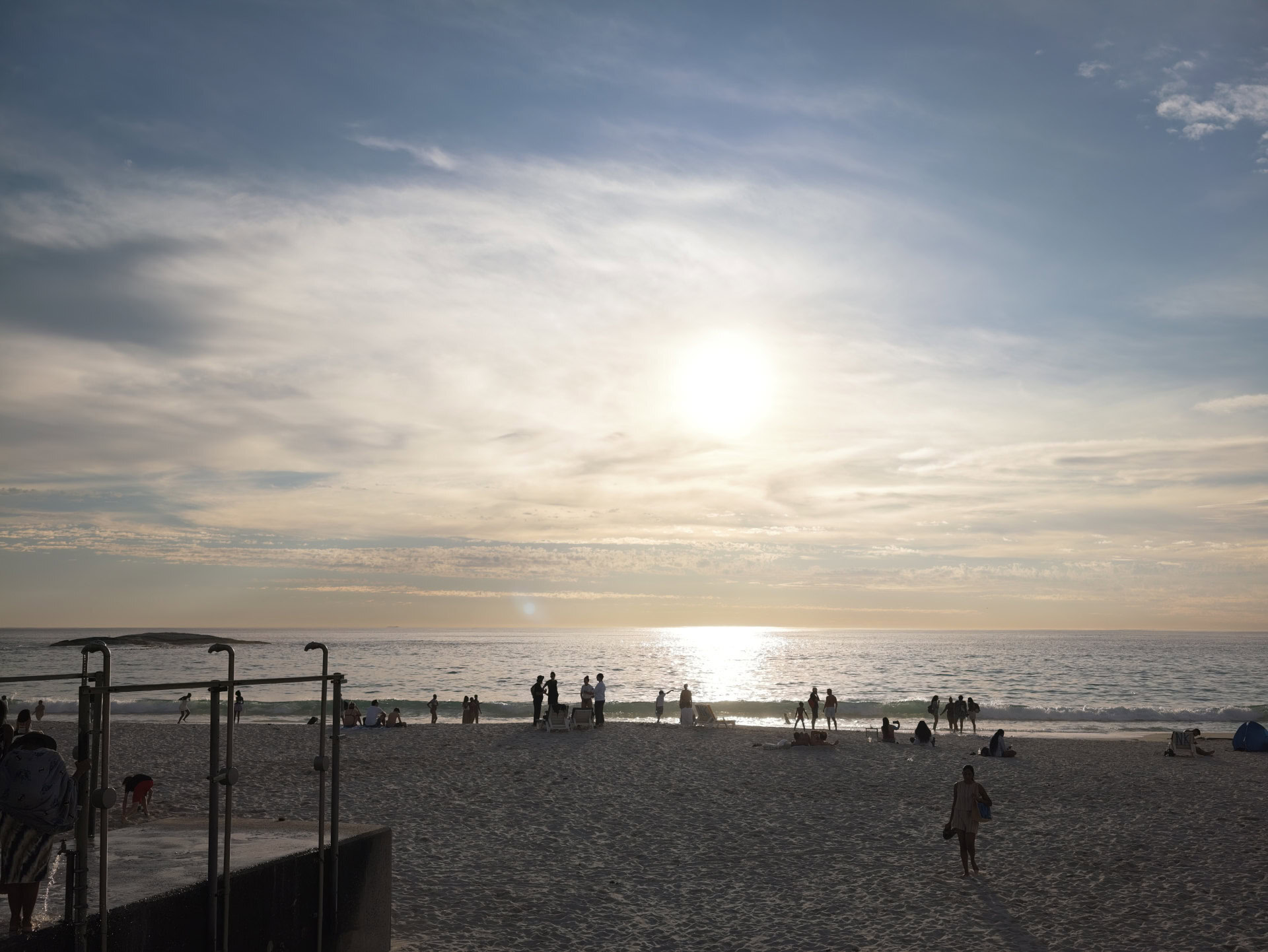 vivo X300 Ultra beach late afternoon 35mm scaled