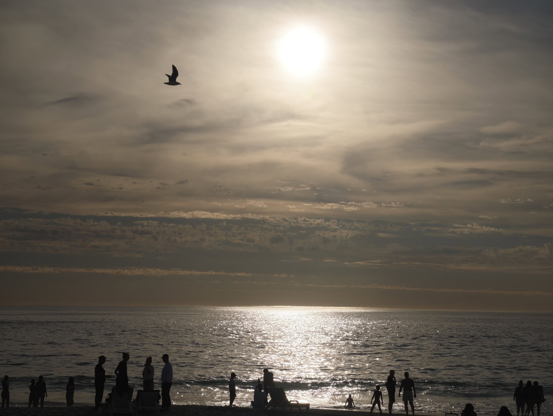 vivo X300 Ultra beach late afternoon 85mm scaled