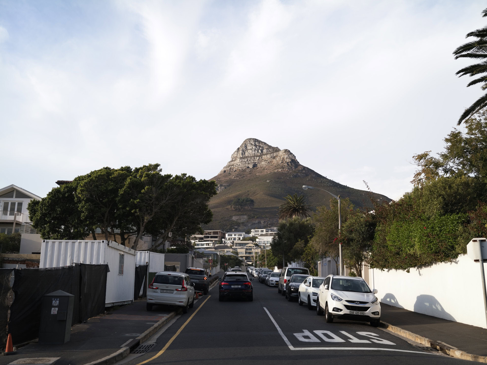vivo X300 Ultra camps bay road 200MP scaled