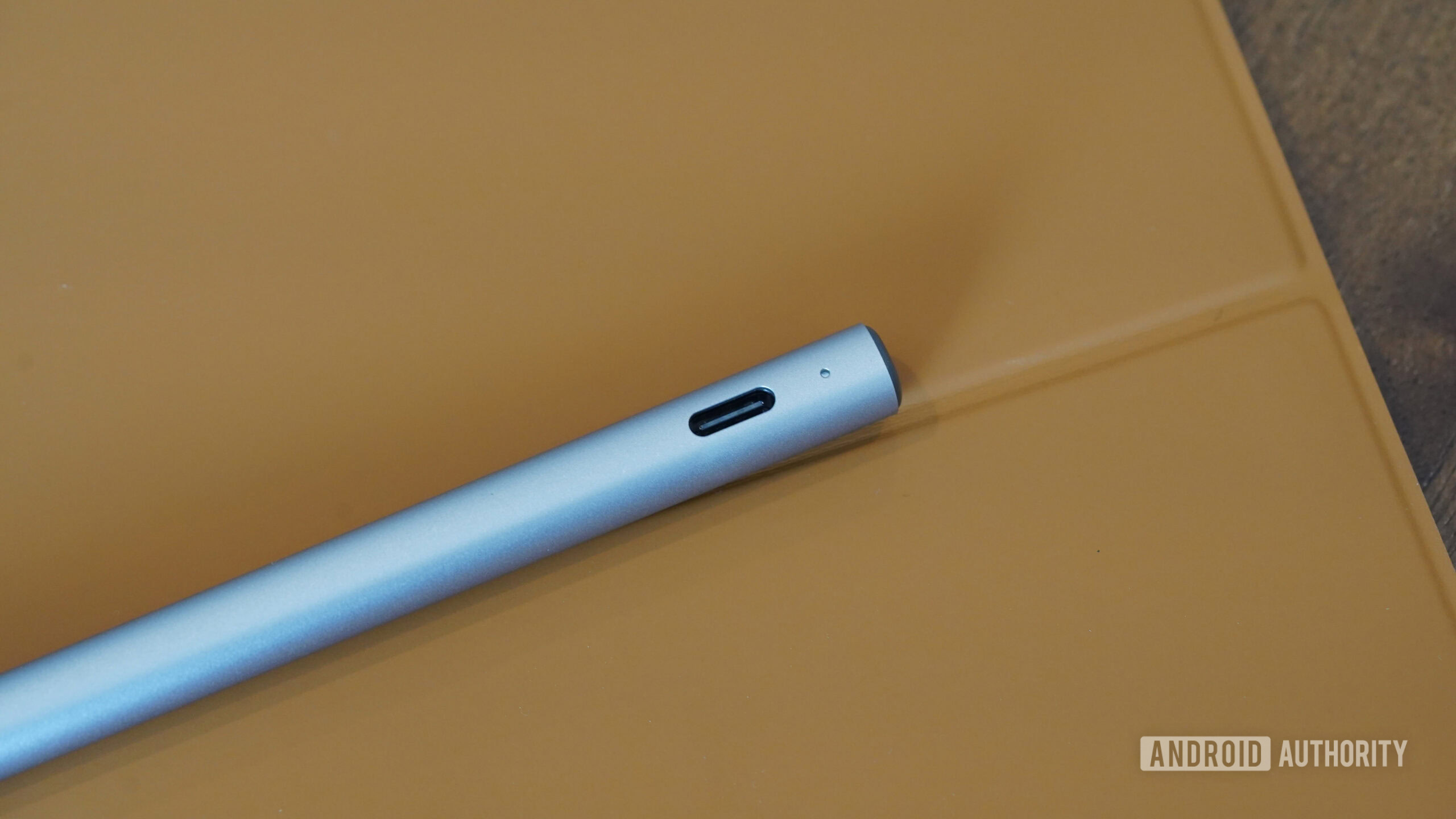 The Boox Go 10.3 Gen 2 stylus needs charging via usb-c.