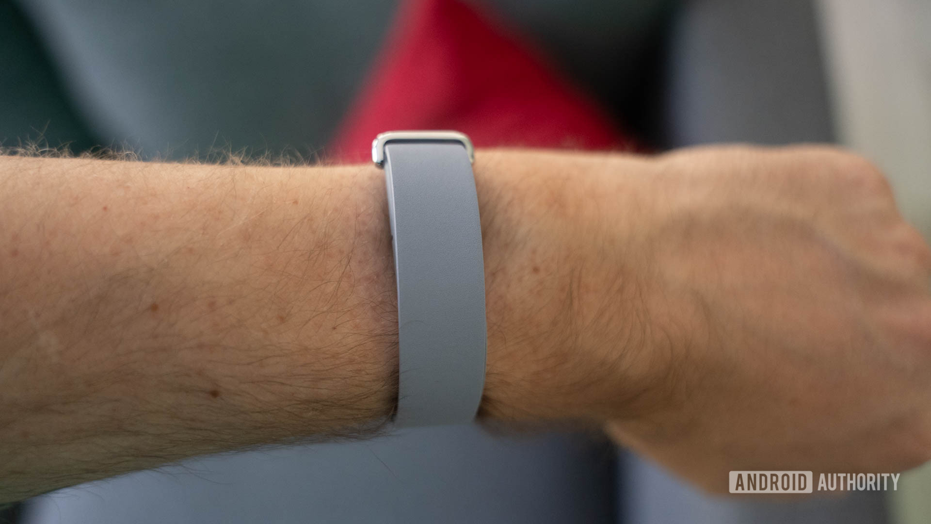 Fitbit Air Moonstone Elegant Band on wrist Fitbit Air Moonstone Elegant Band on wrist