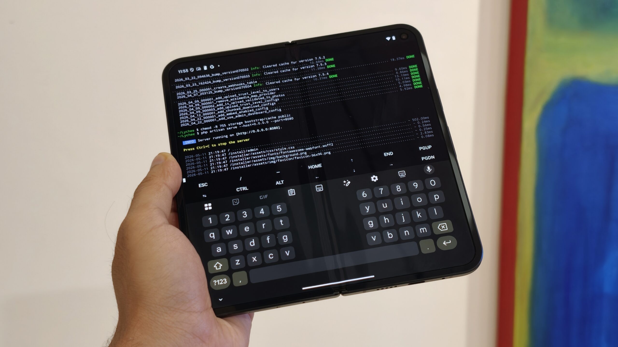 Lychee photo server running on an Android phone 4