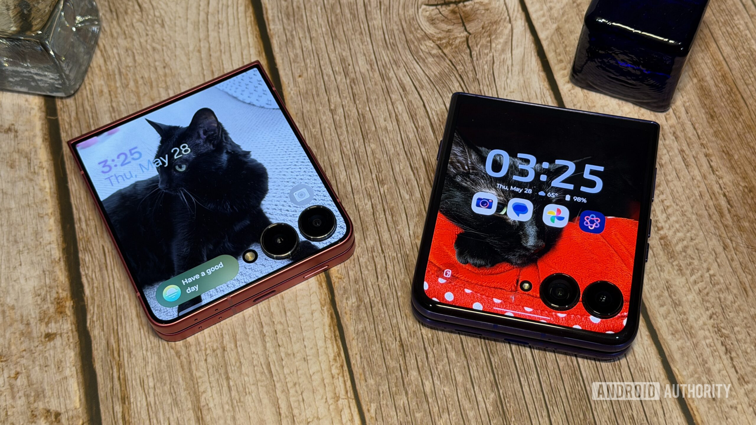 Motorola Razr Ultra Galaxy Z Flip 7 side by side