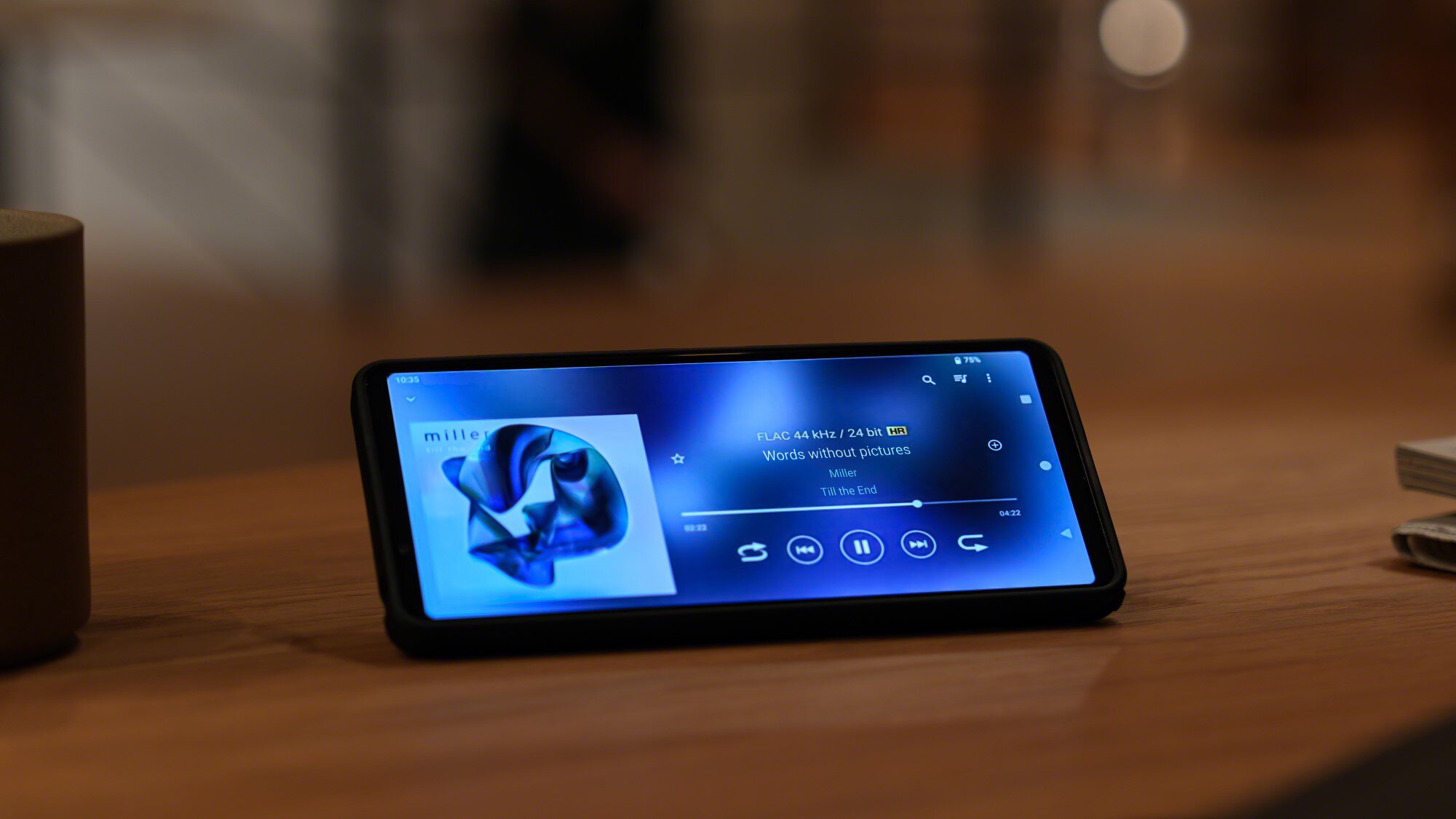 SONY XPERIA 1 viii cropped desk