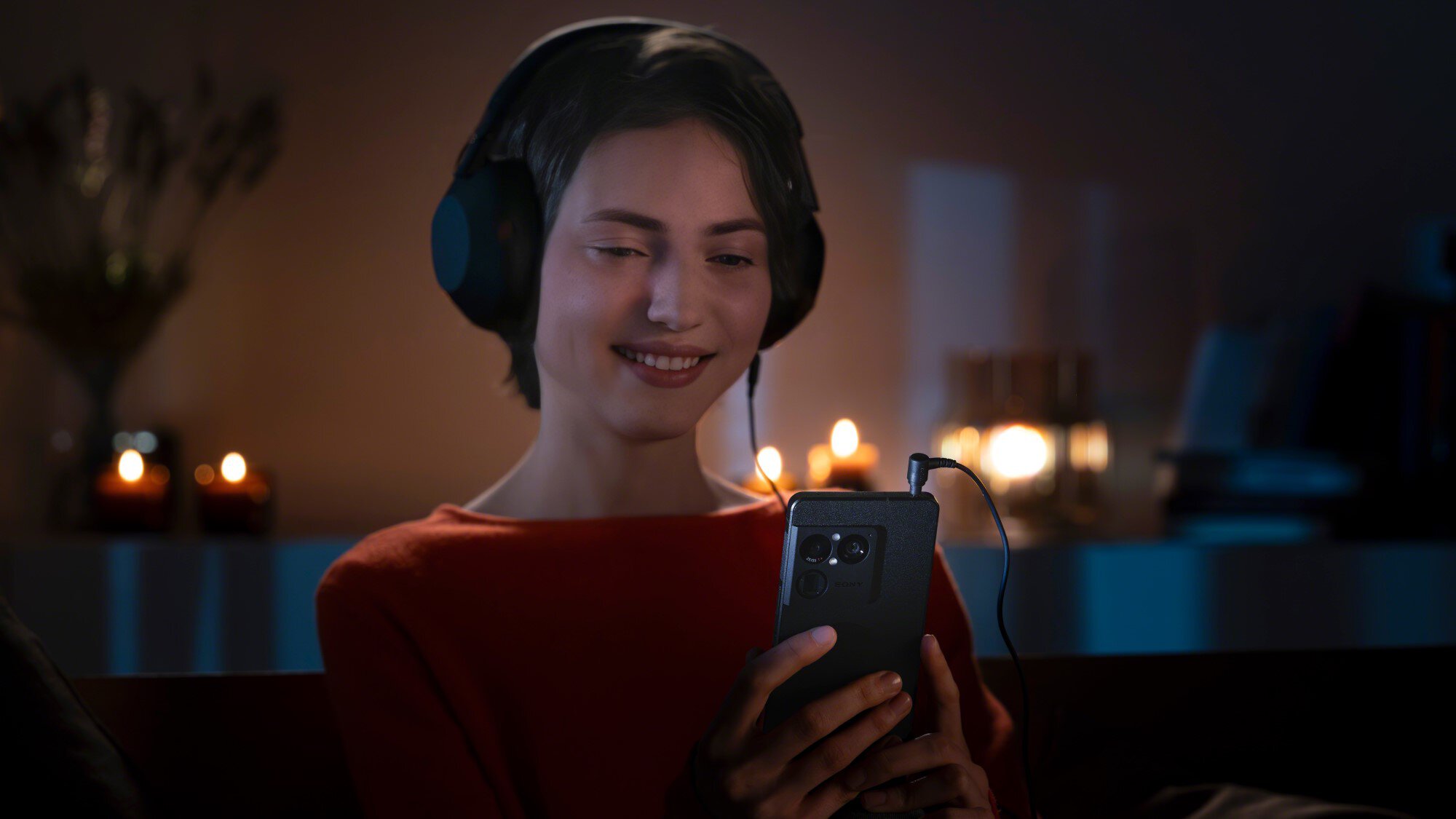 SONY XPERIA 1 viii cropped headphones