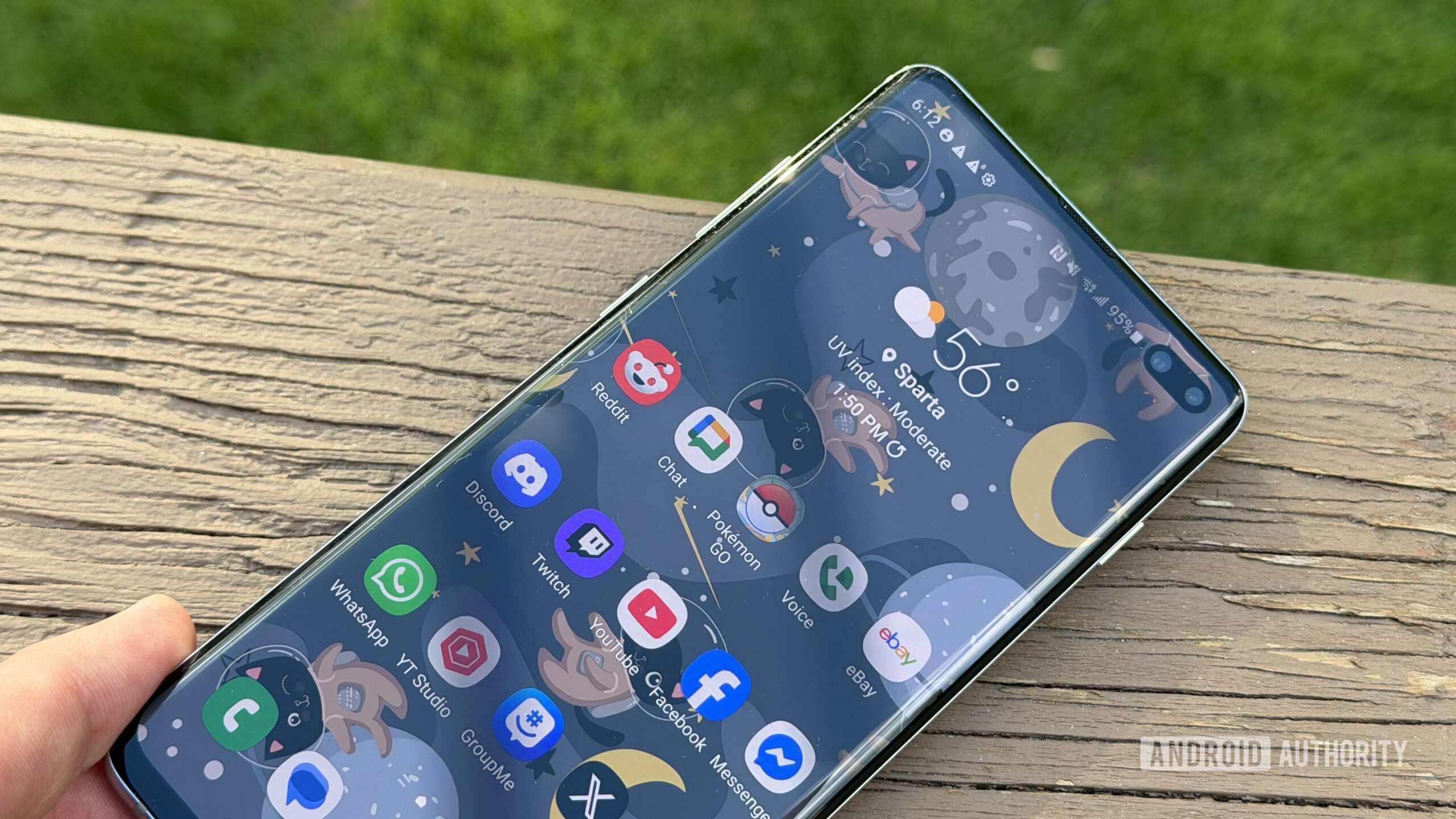 Samsung Galaxy S10 Plus display