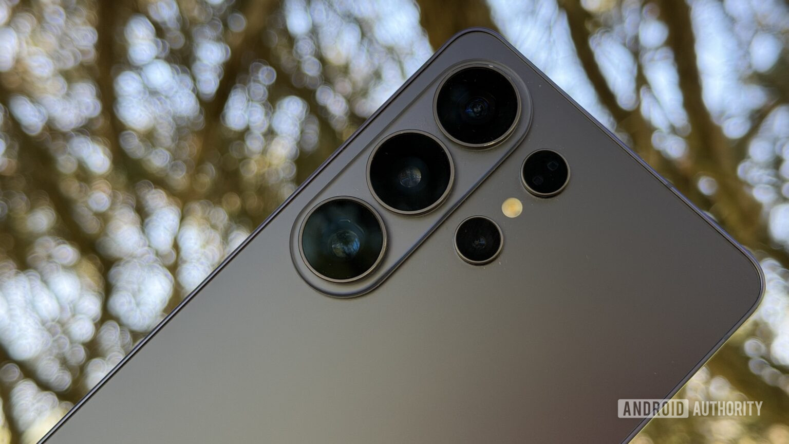 S27 Renders Samsung Galaxy S27 Ultra camera render sparks leaker clash