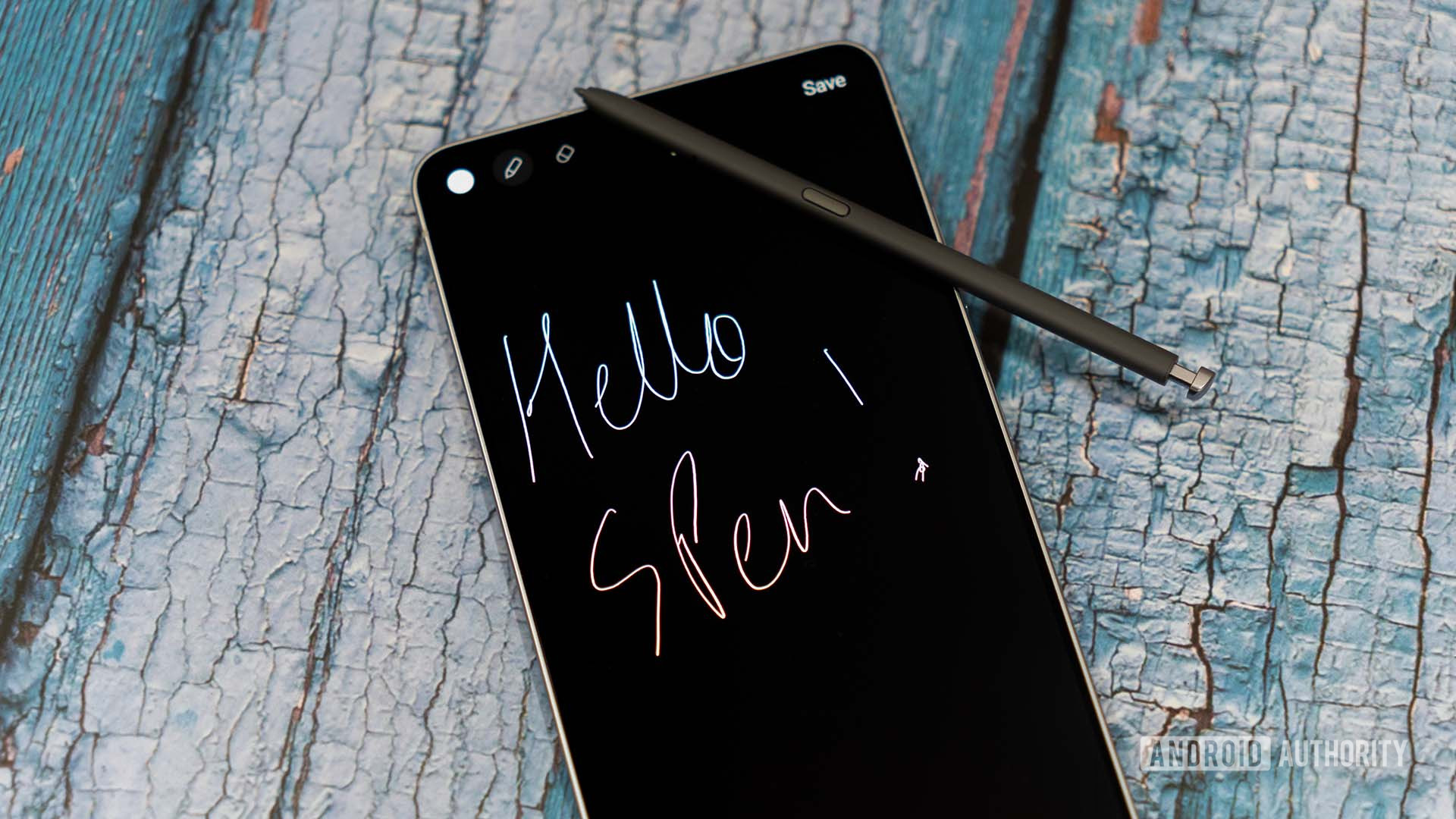 Samsung Galaxy S26 Ultra with S Pen drawing