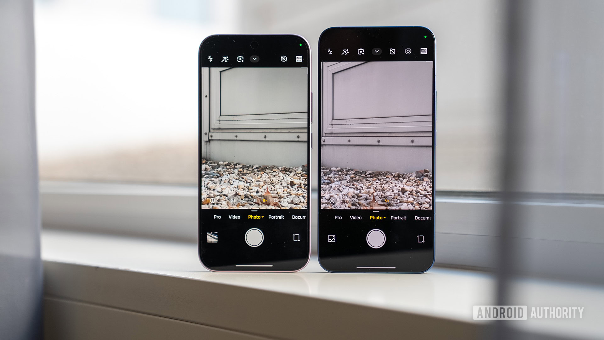 Xiaomi 17T & 17T Pro sttod up showing 5x camera