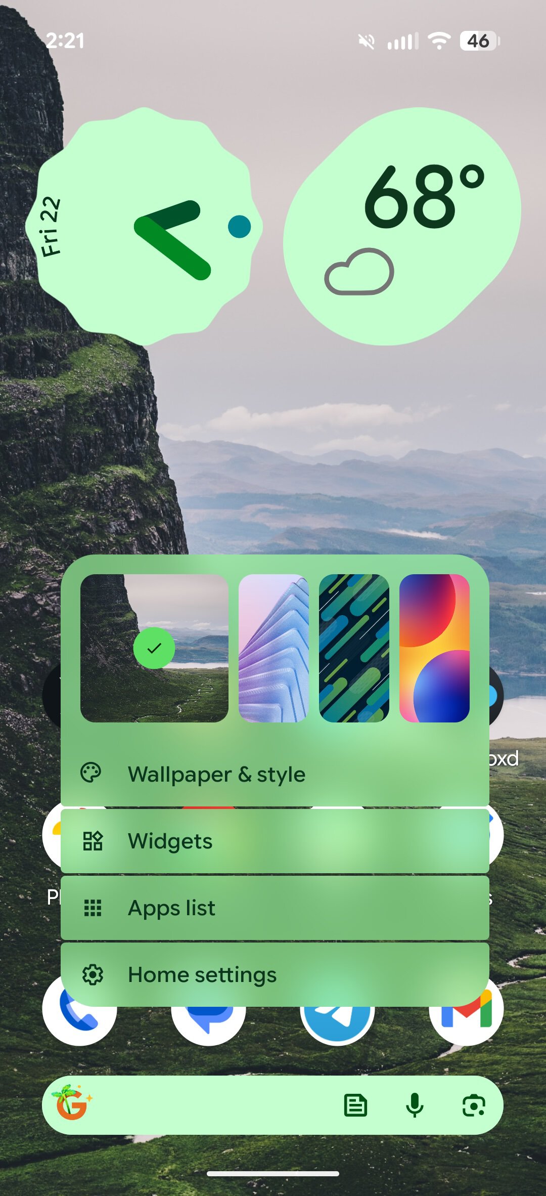 Using the disco icon pack on a Pixel phone.