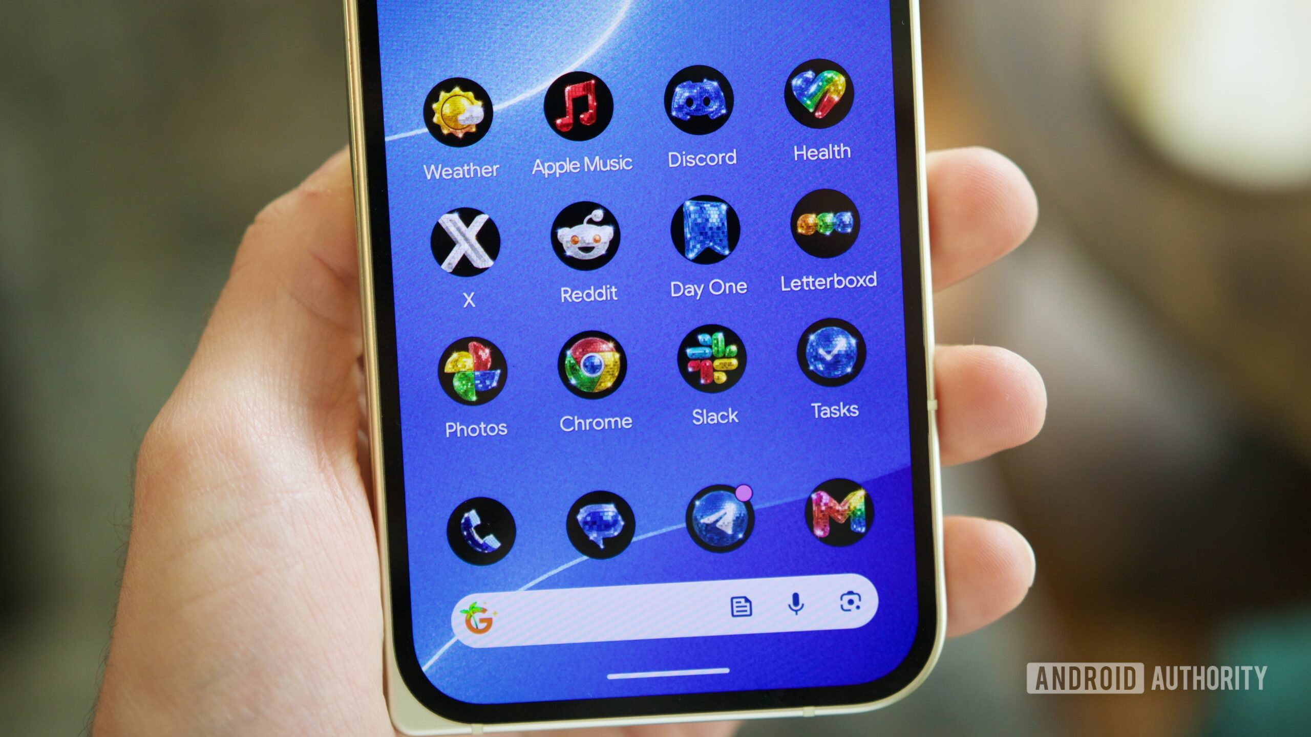 google pixel disco app icon pack hero 1 Disco icon packs on a Pixel phone.