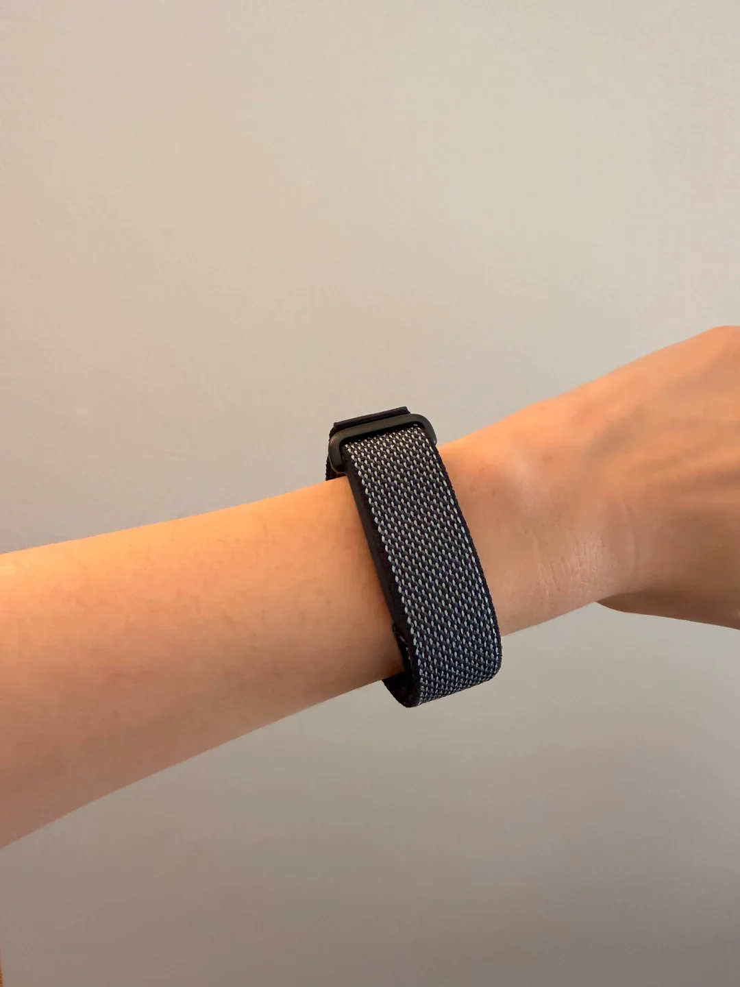 Google Fitbit Air on small wrist