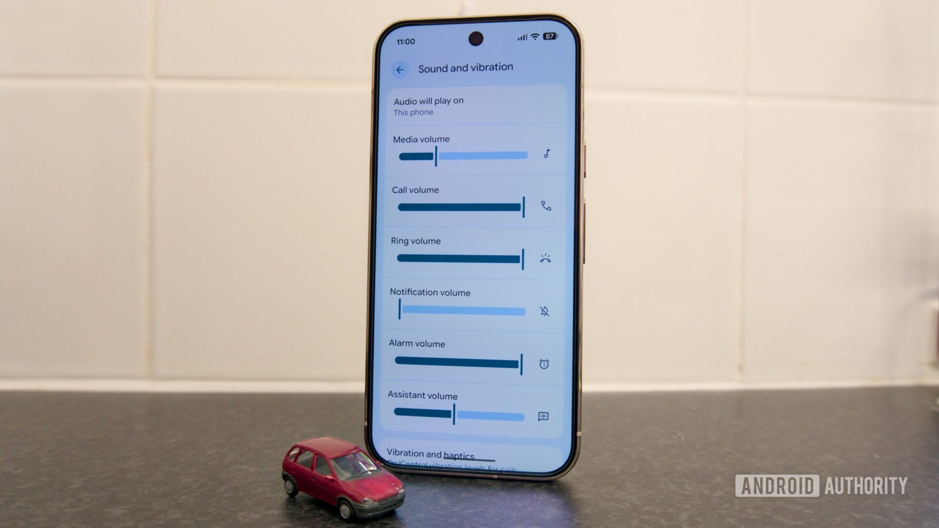 Pixel users report Bluetooth volume control issues with Android 17 QPR1 ...