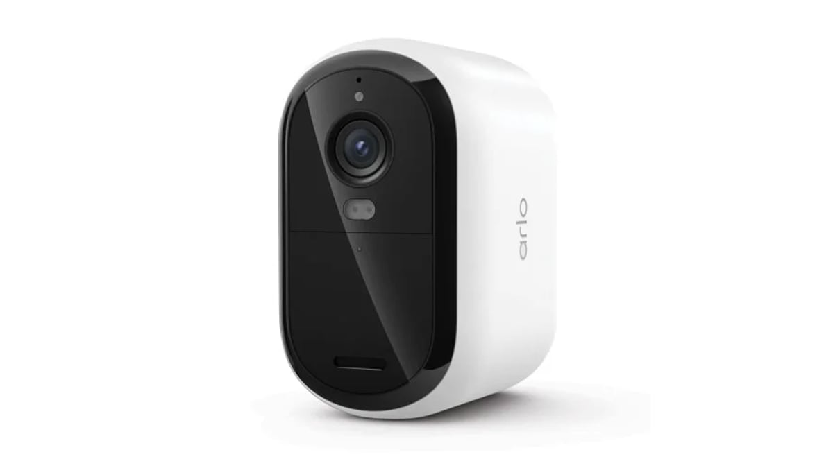 Arlo Essential XL Security Camera 2K (3rd Gen, 2025 Release) - Wireless Outdoor Camera, 4X Longer Battery, Person Recognition, Package Detection, Animated Preview, 1-Mo. Trial of Secure Plan, 1 Cam