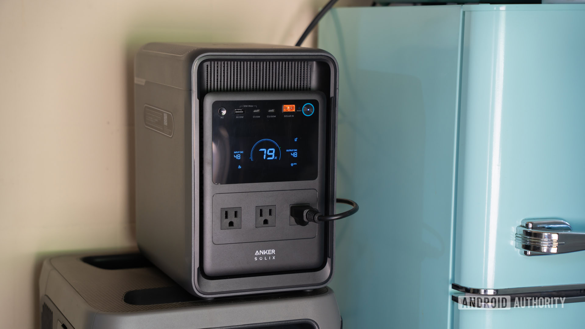 Anker SOLIX S2000 power station in kitchen 1 Anker SOLIX S2000 power station in kitchen 1