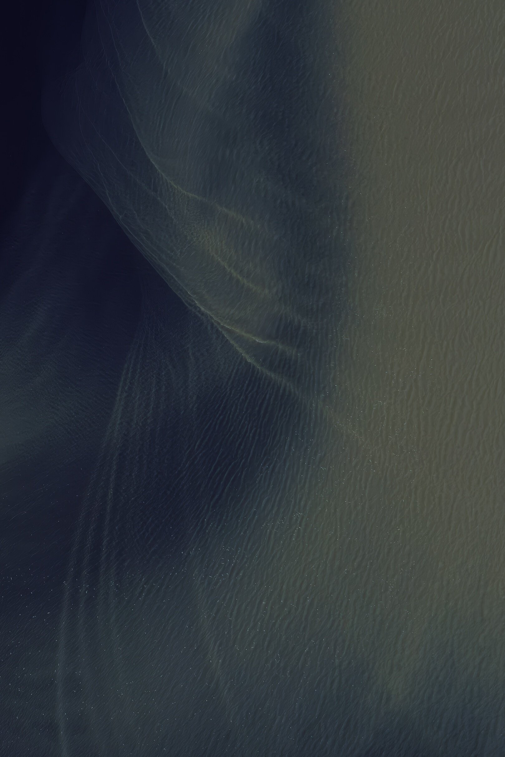 Pixel 11 wallpaper black