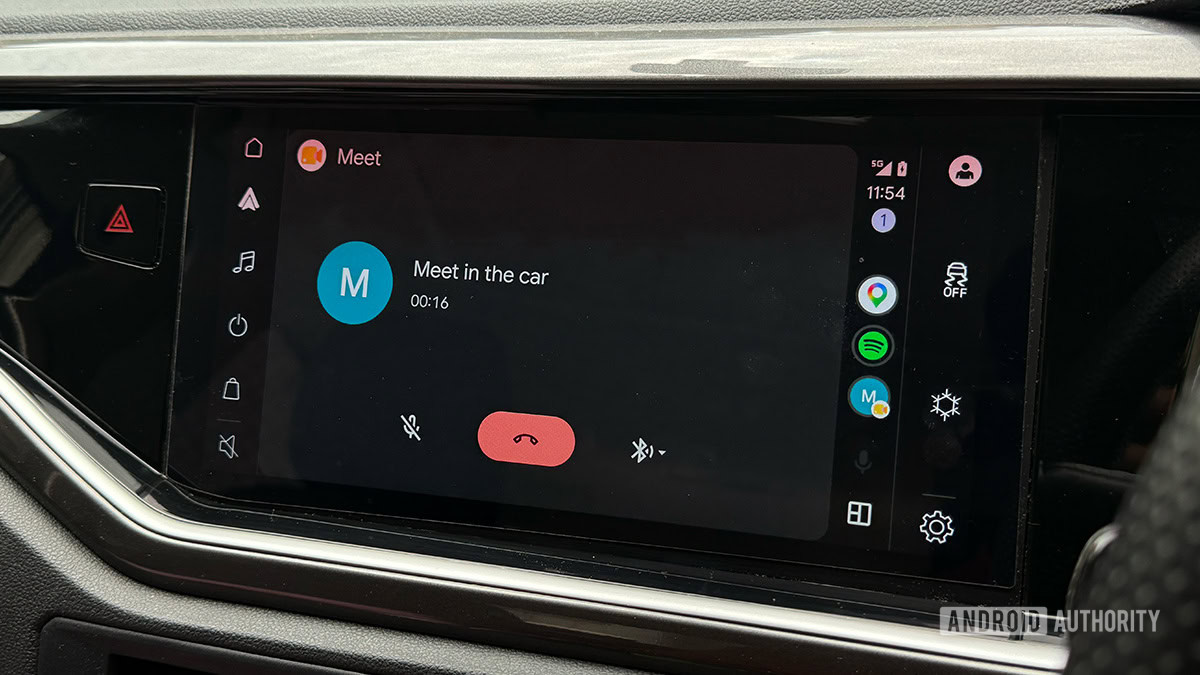 google meet for android auto ui image 2