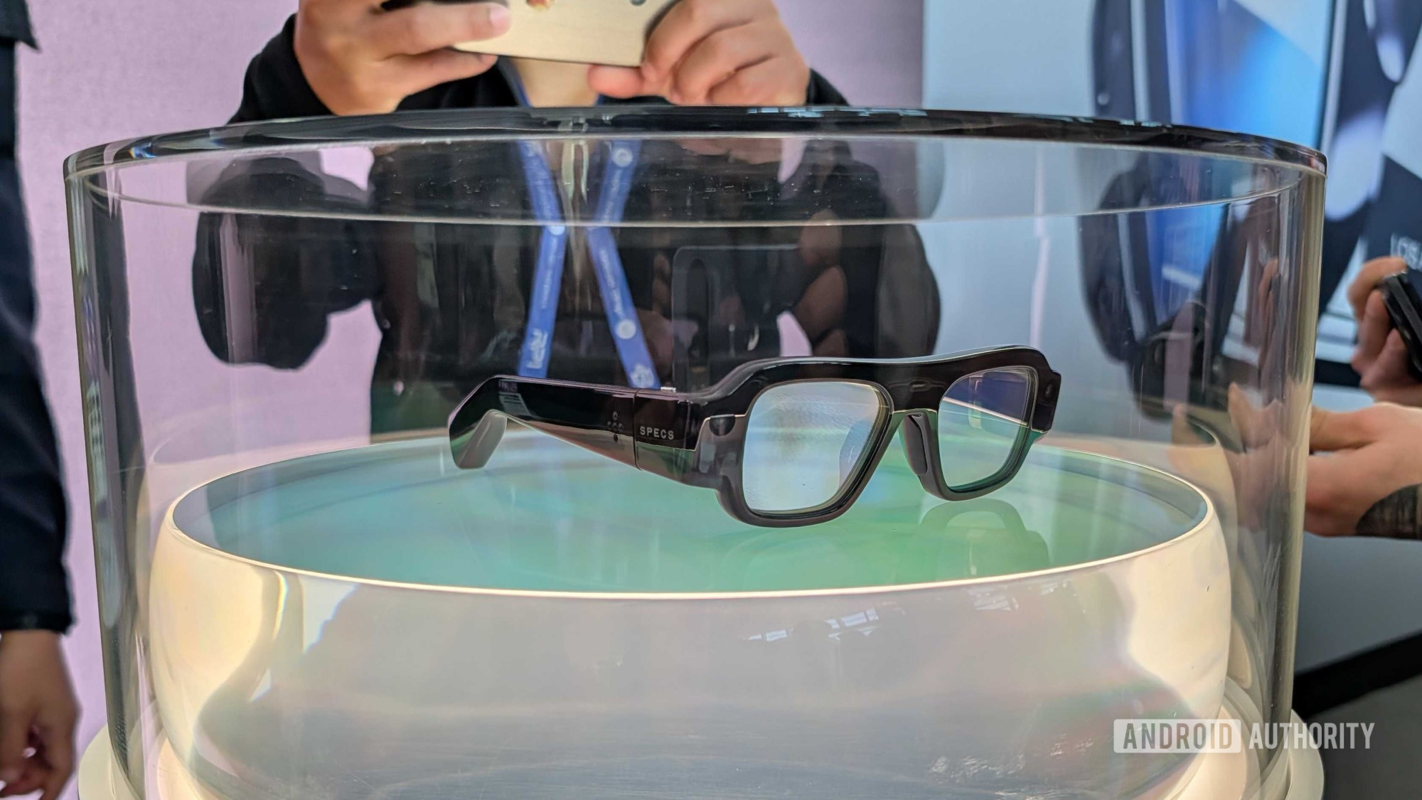 snap specs launch glass snap specs launch glass