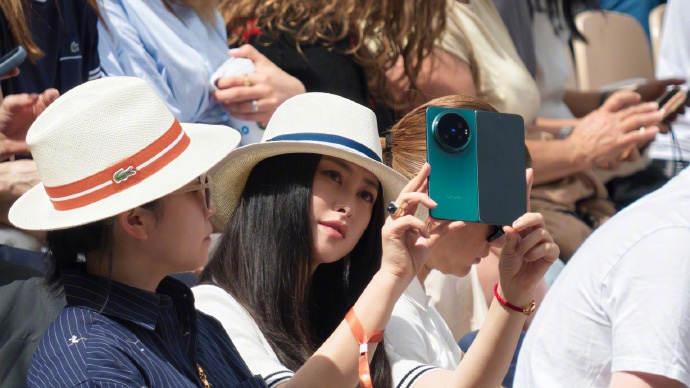vivo x fold 6 real world image 2