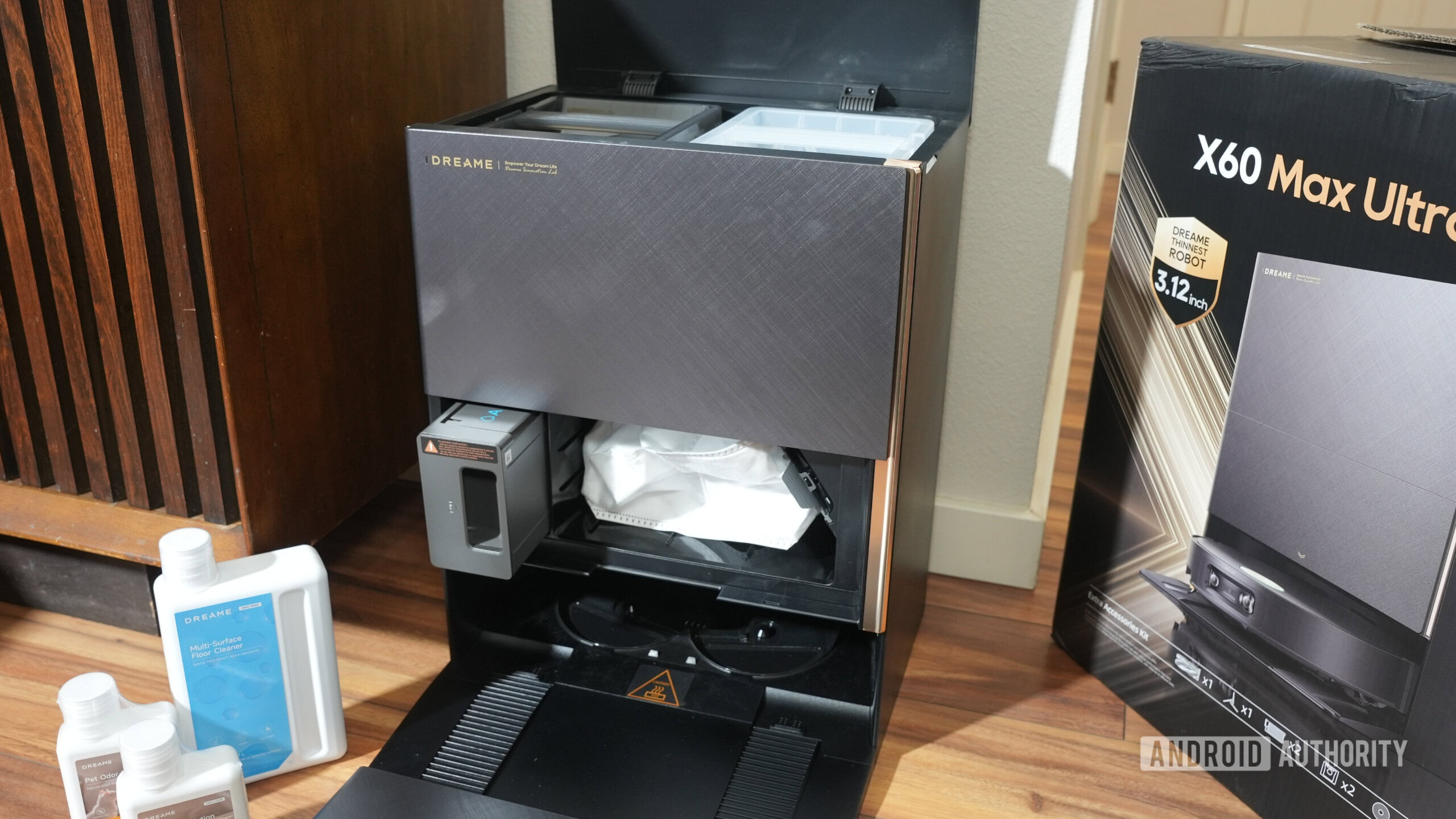 Dreame X60 Max Ultra base station Dreame X60 Max Ultra base station