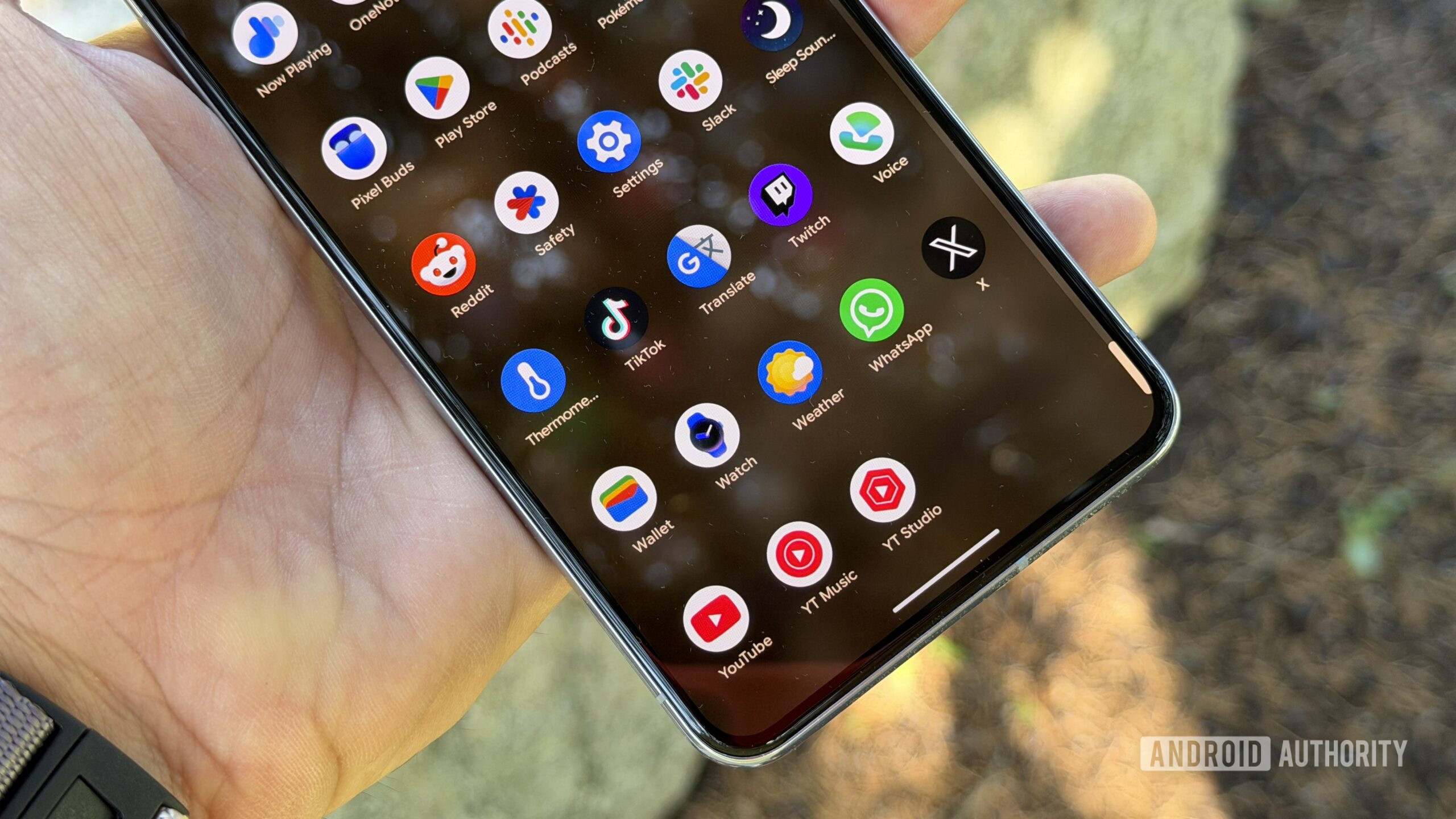 Google Pixel 8 Pro app drawer Google Pixel 8 Pro app drawer