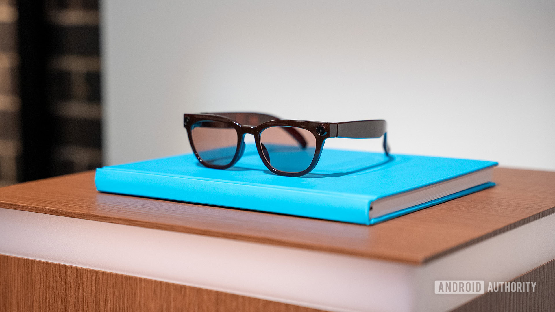Samsung Intelligent Eyewear 4