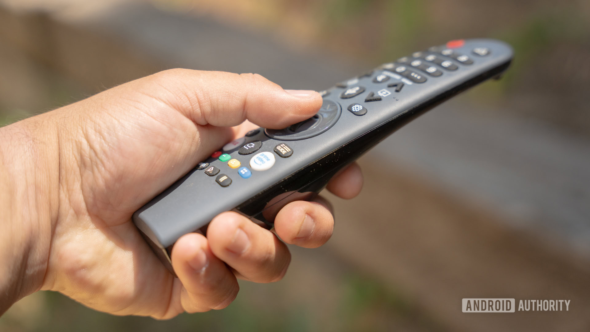 Sunbrite Solis 4K TV webOS remote 3