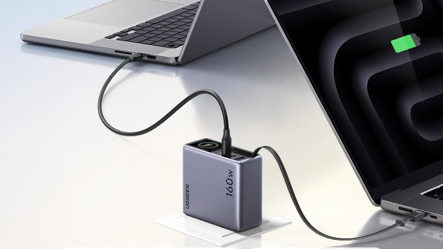 UGREEN Nexode Pro 160W GaN Charger Press Image UGREEN Nexode Pro 160W GaN Charger Press Image