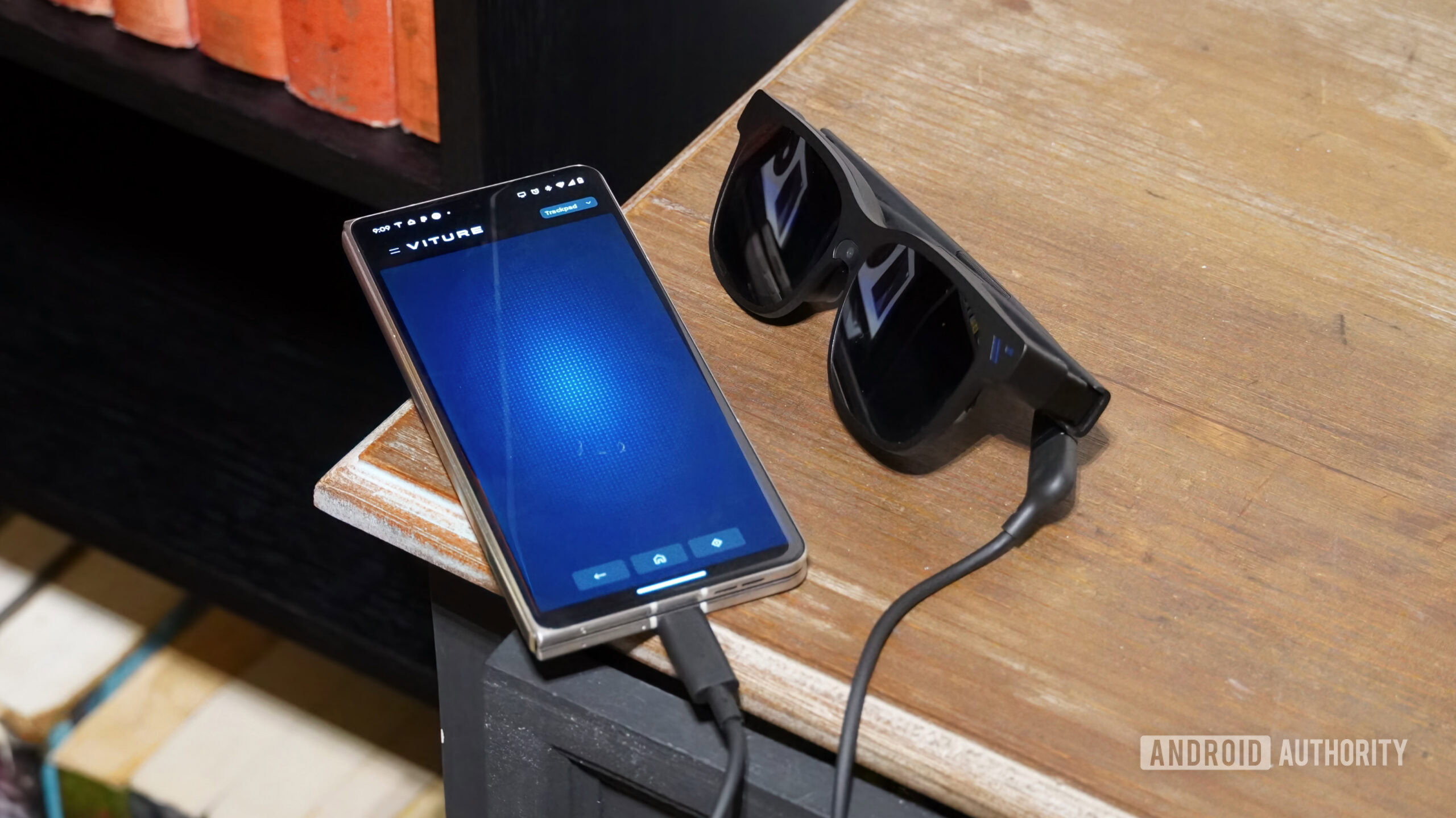 The VITURE Beast connected to an Android phone.