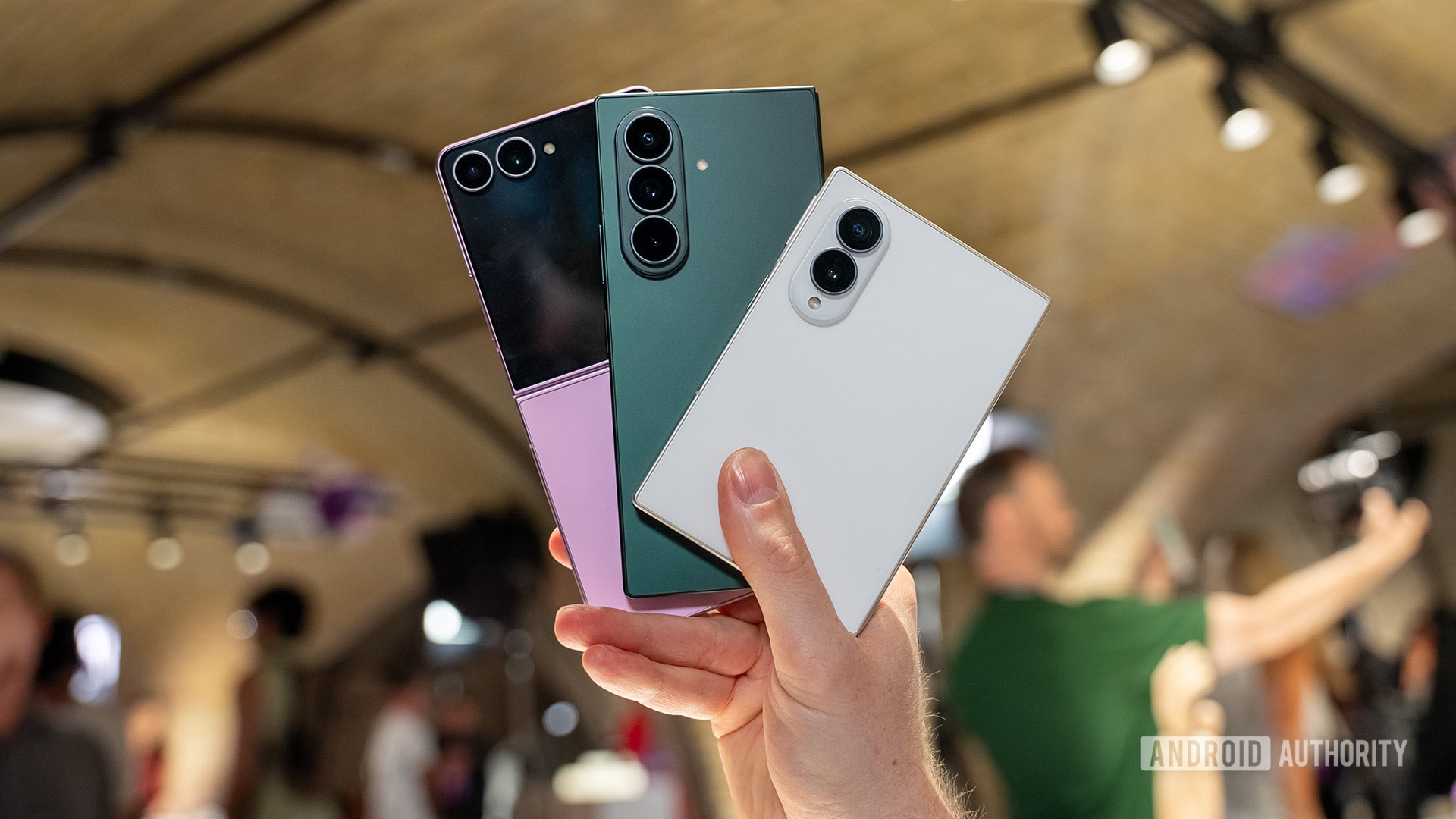 The best Galaxy Z Fold 8 deals from AT&T, T-Mobile, and Verizon