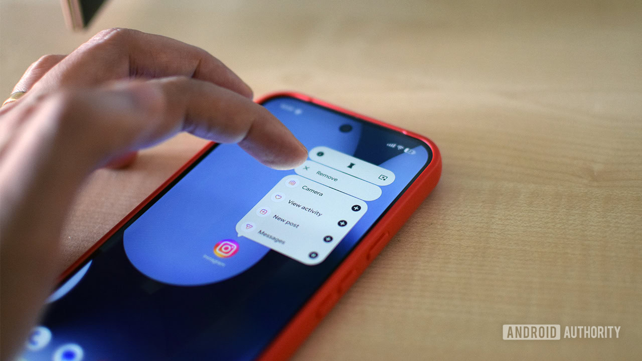 delete social app shortcuts Someone deleting a social app from a home screen on Android.