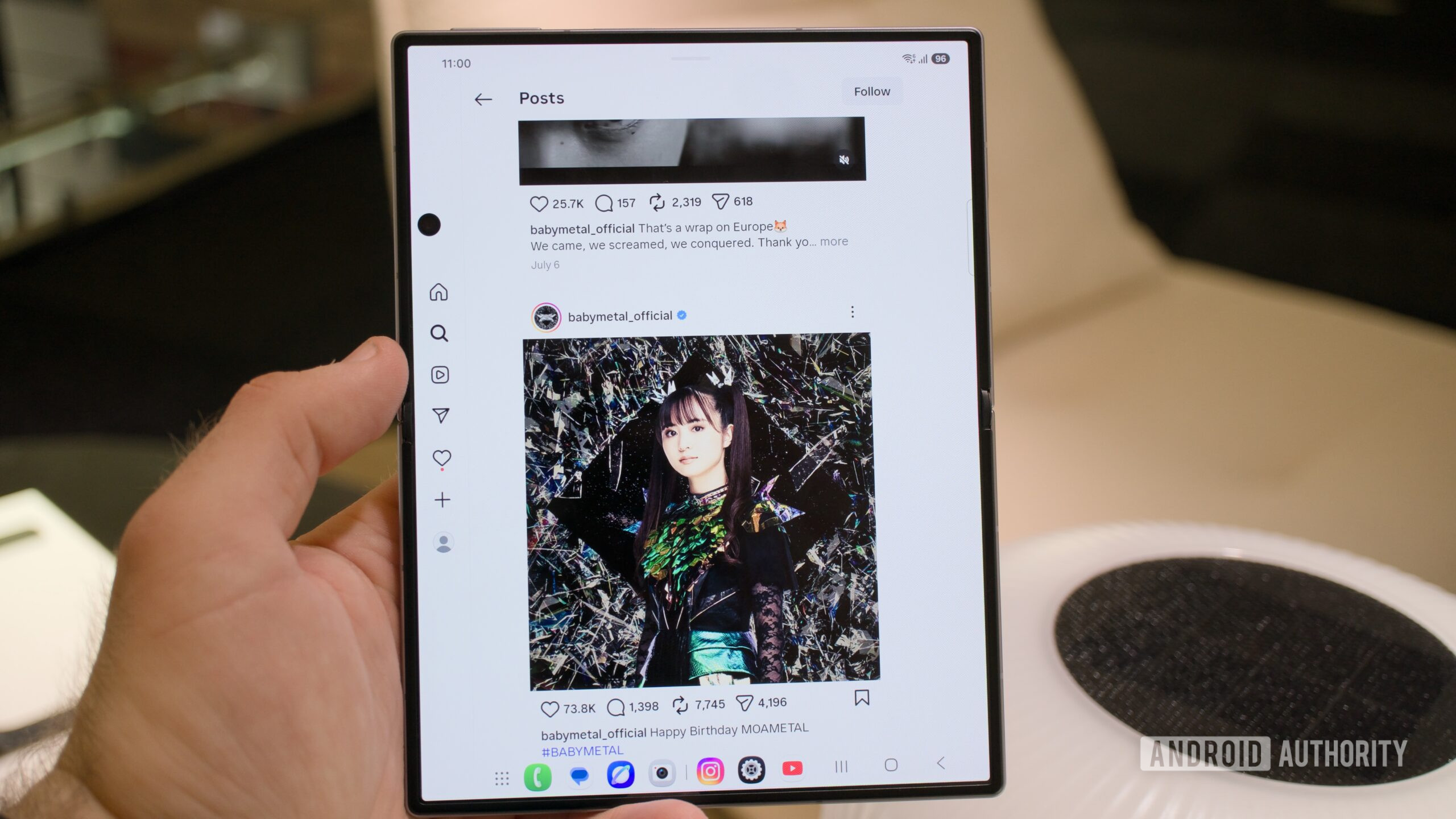 galaxy fold 8 instagram open