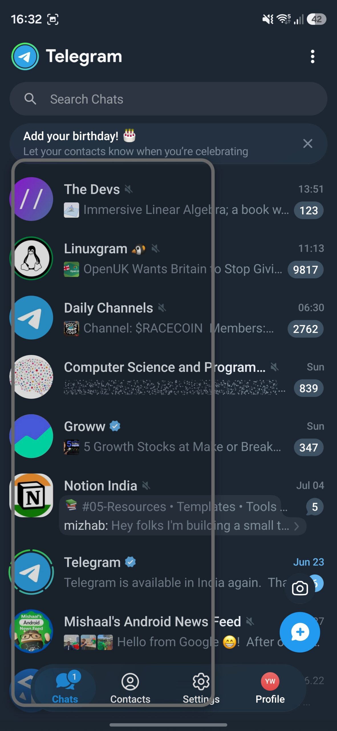 Using the swipe gesture to open Telegram in pop-up view.