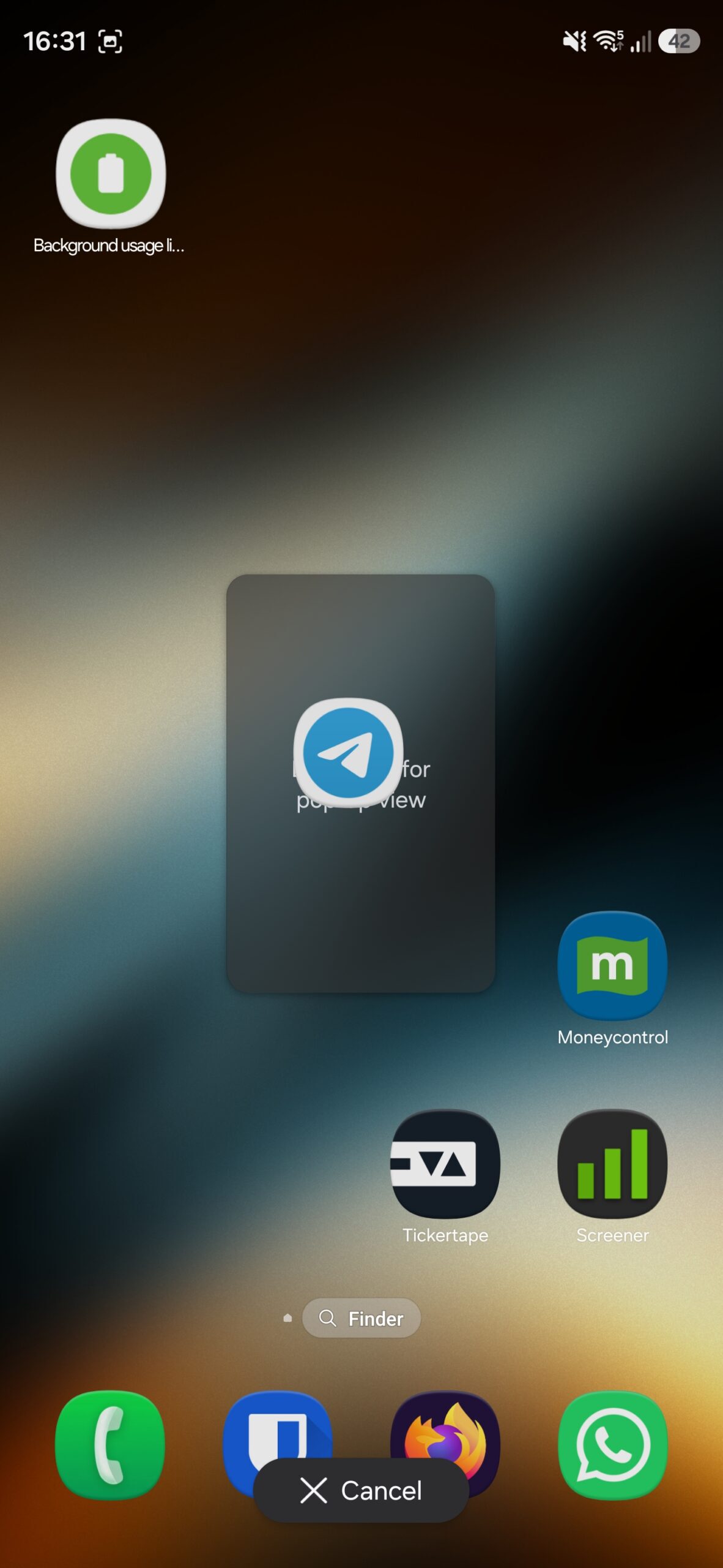 Dropping Telegram app onto the middle of the screen to open it in pop-up view.