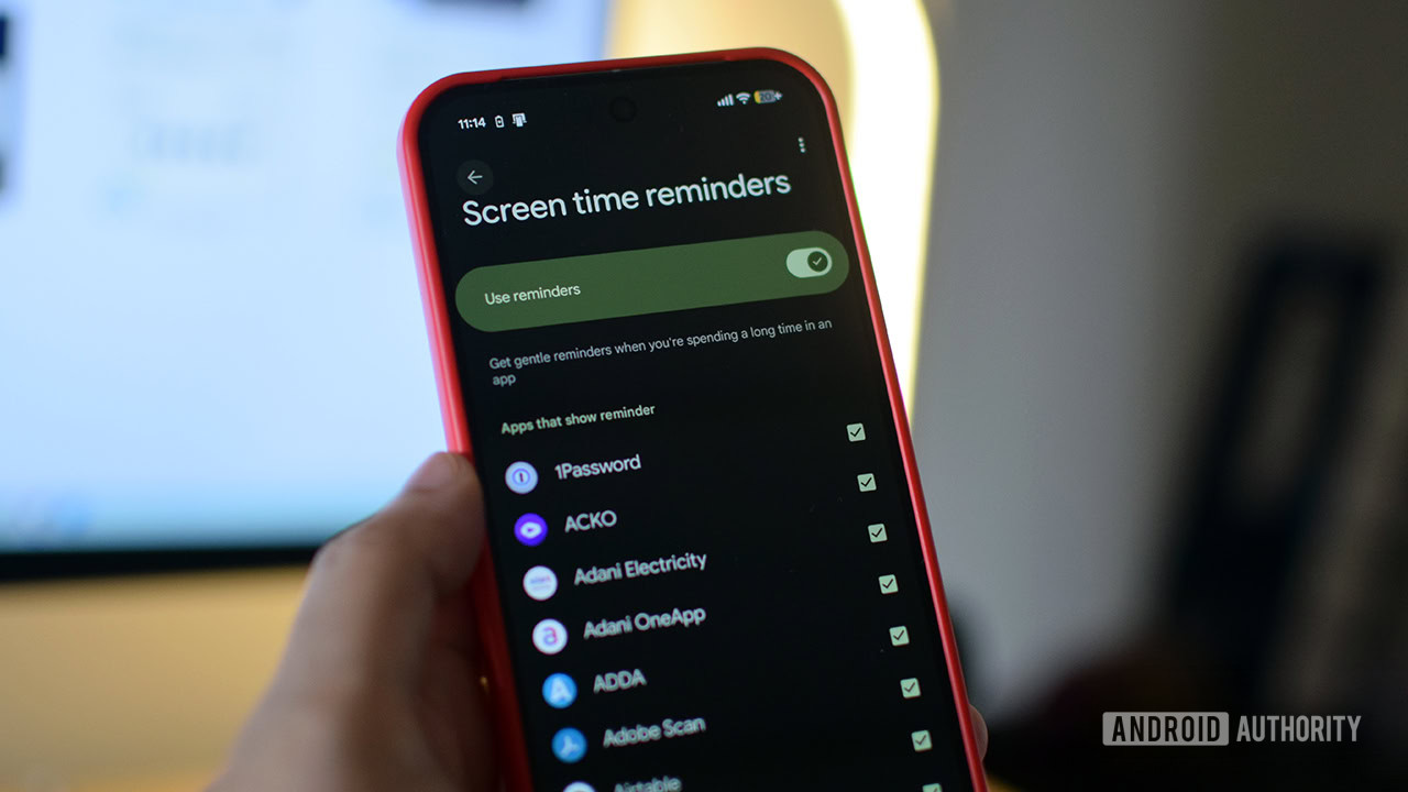screen time reminders Screen time reminders on an Android phone.
