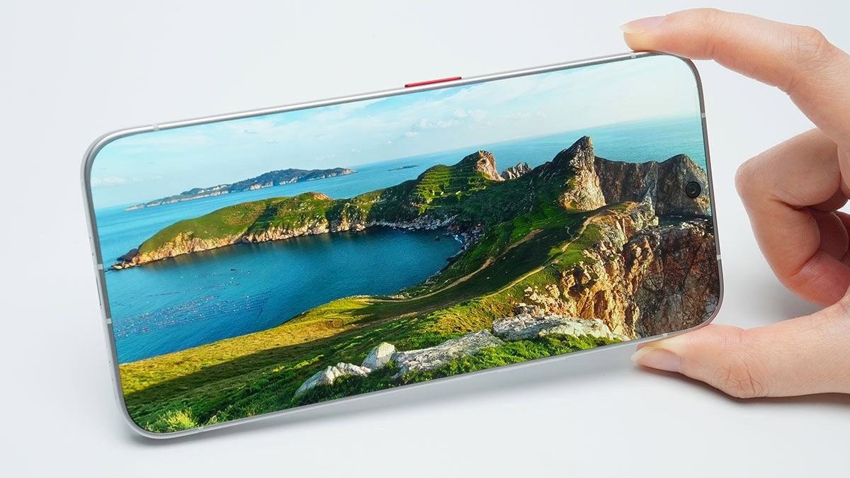 tecno concept phone no bezels image 1