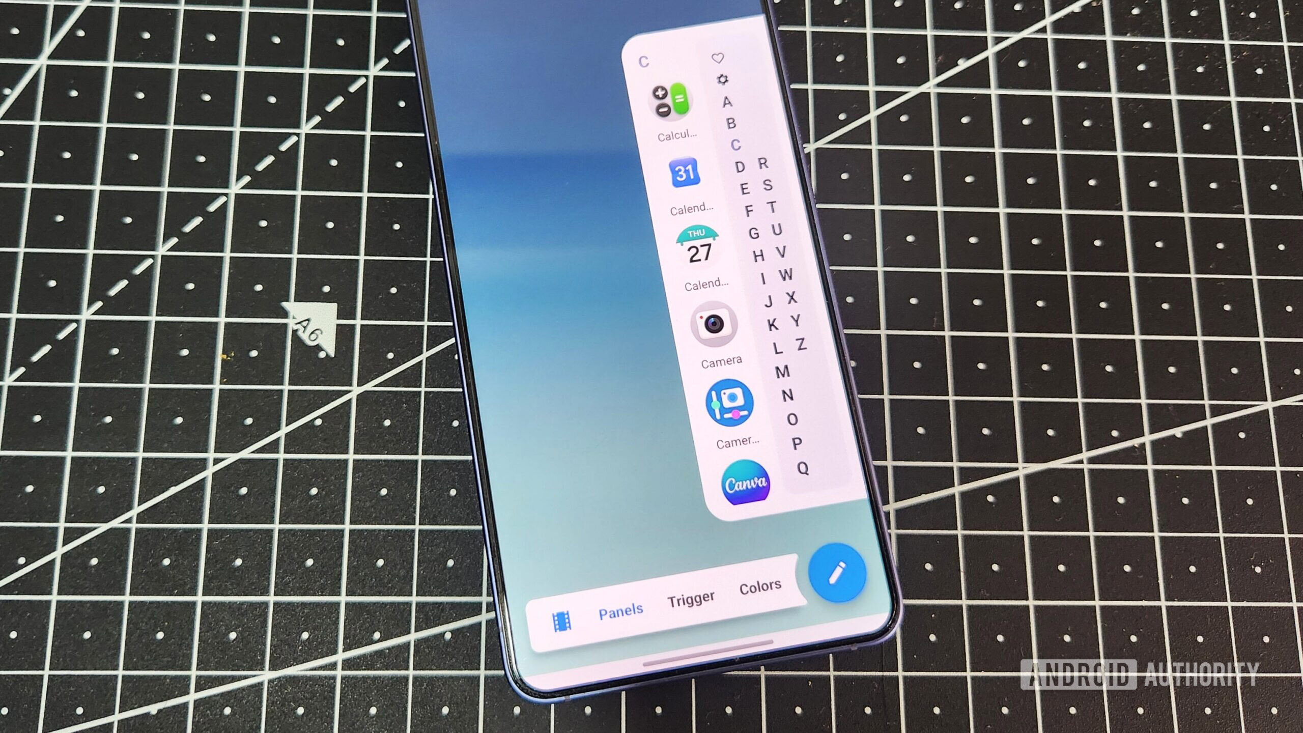 Android phone showing panels edit menu Android phone showing panels edit menu