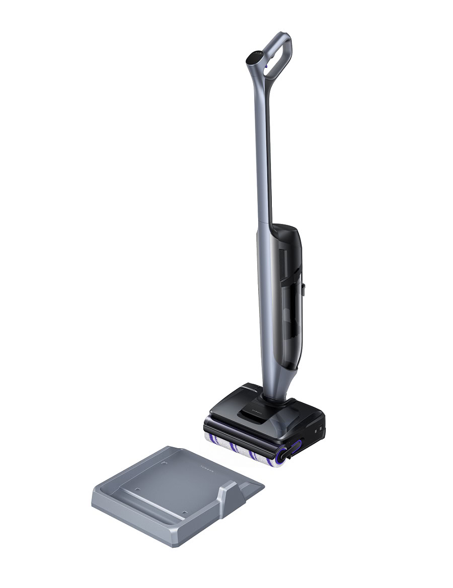 Flagship Wet and Dry Vacuum with dock