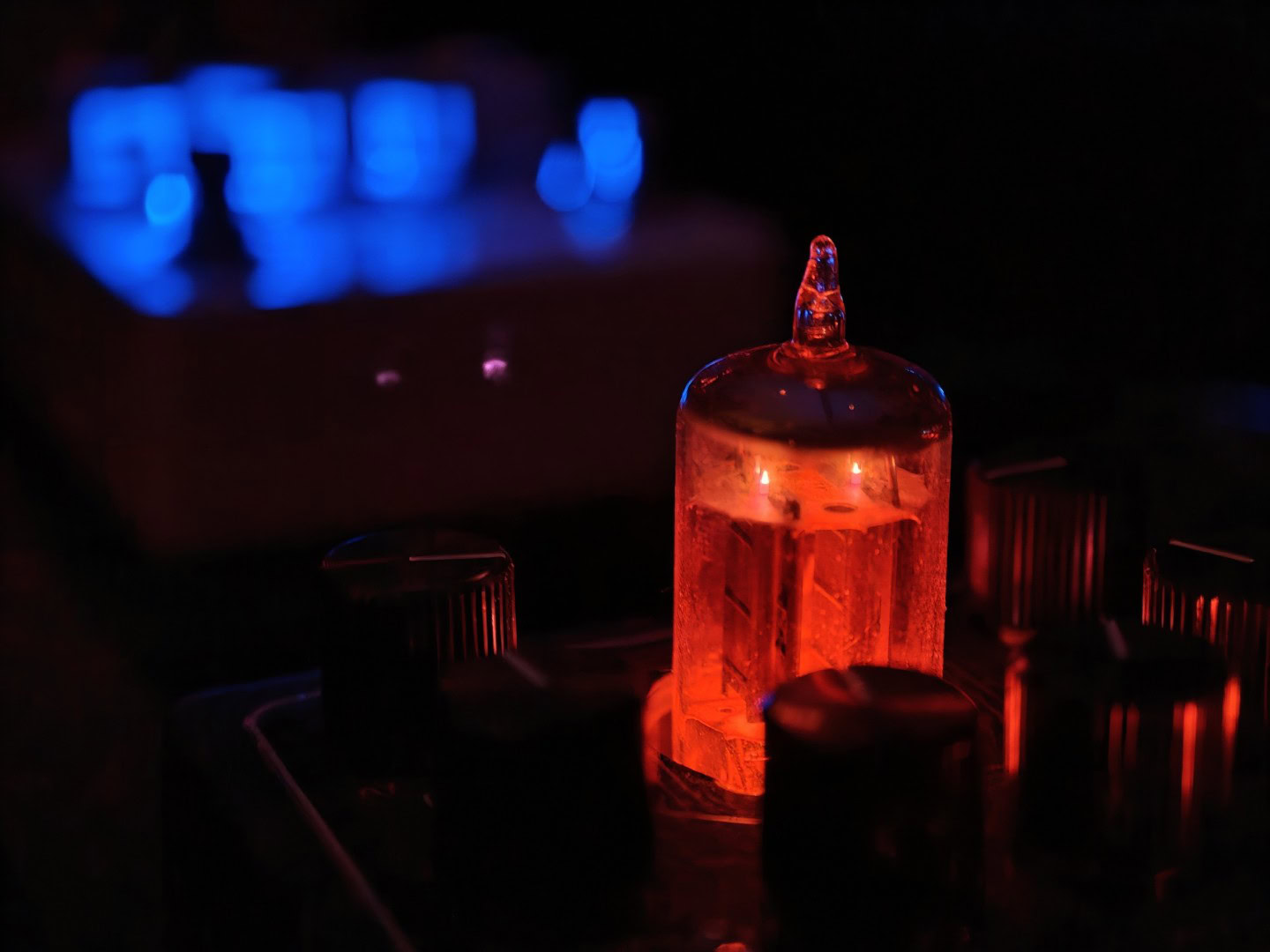 OPPO Find X9 Ultra camera sample 3x Night Mode valve