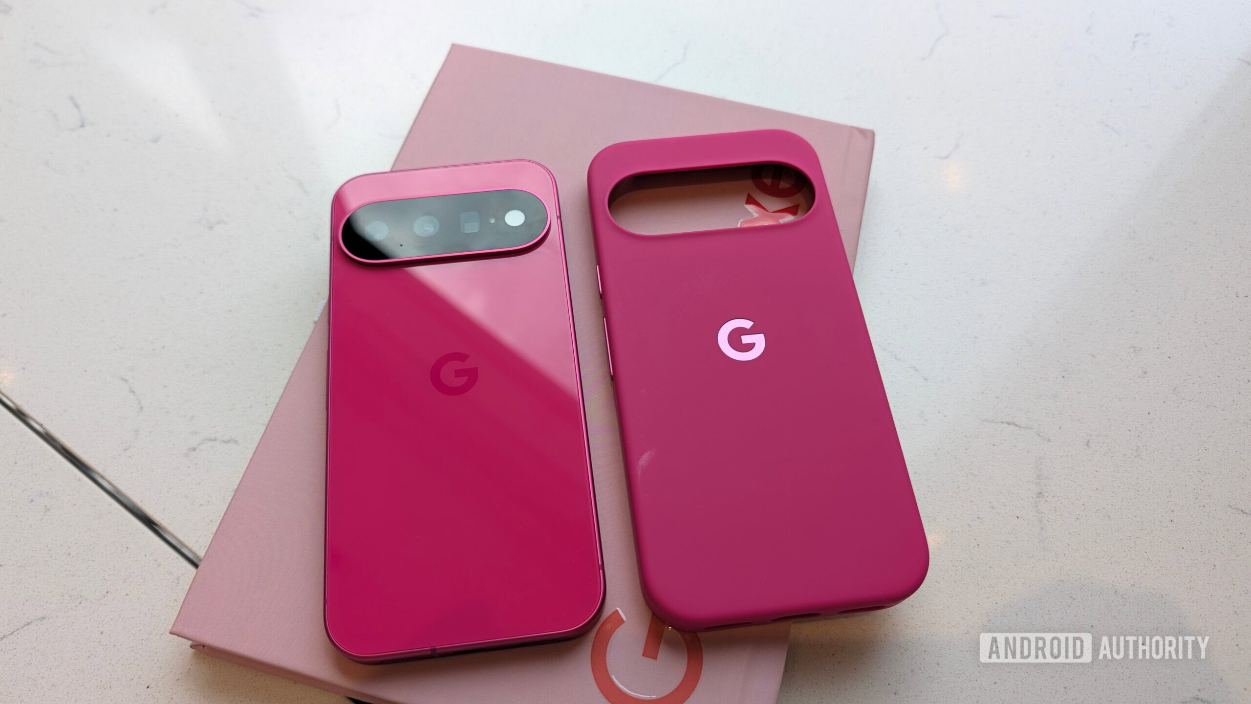 Pixel 11 Hibiscus With Case Pixel 11 Hibiscus With Case
