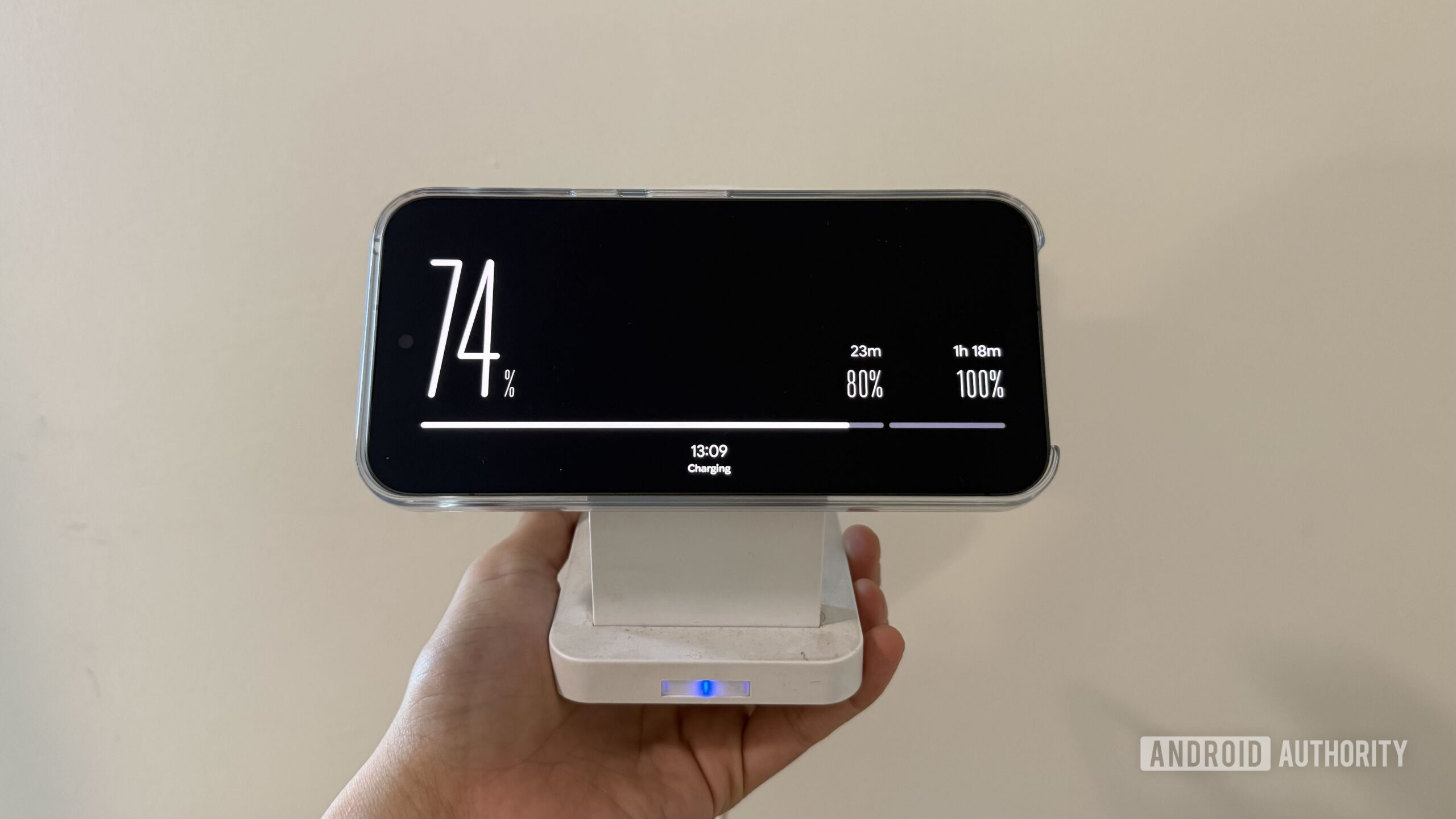 Pixel 11 screen saver charge stand