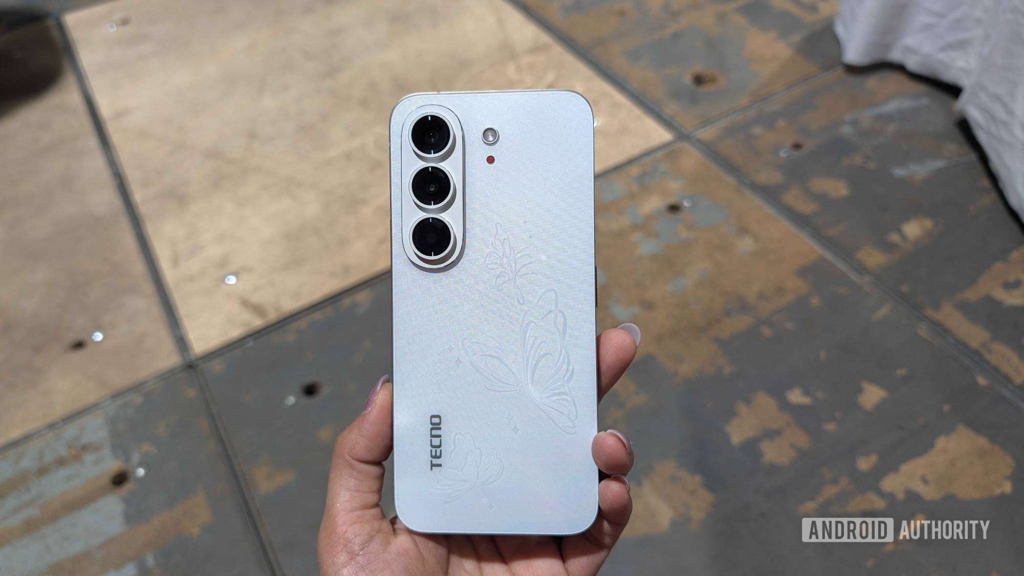 Tecno bezels IFA 5
