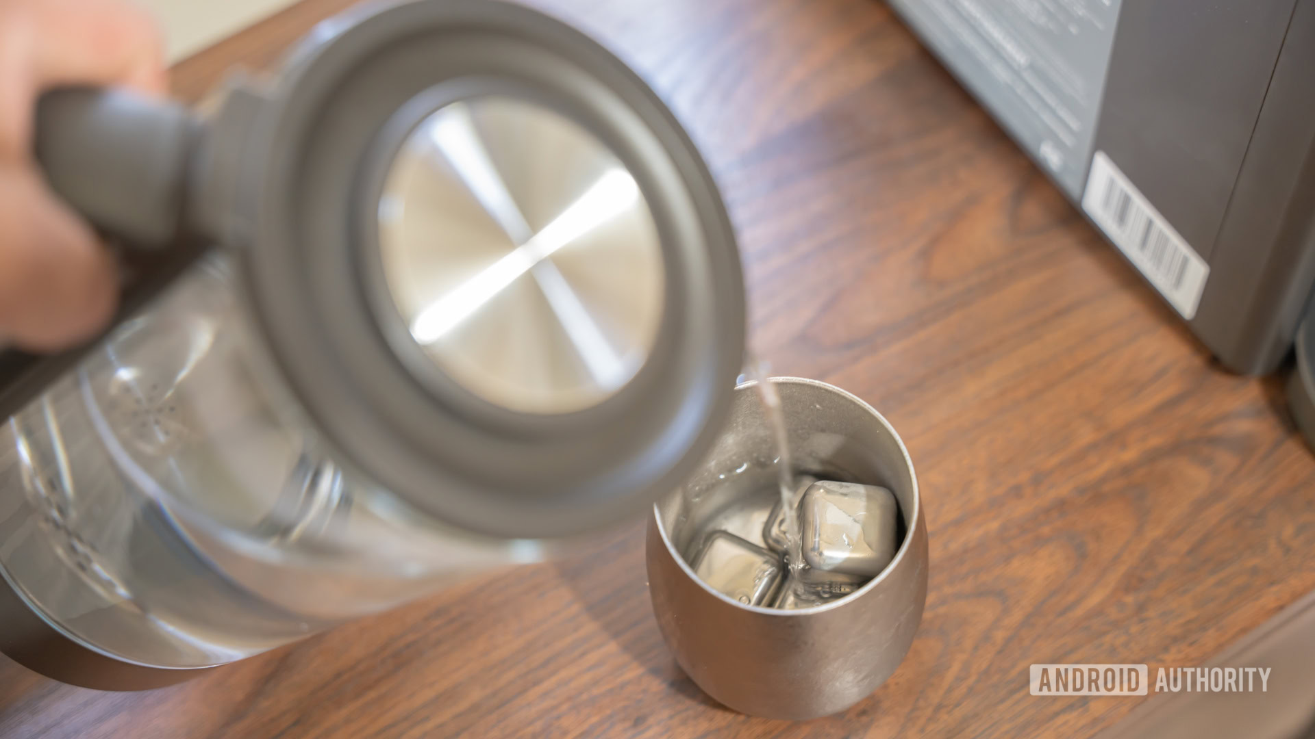 Waterdrop M6CG RO Water Filter pitcher photos 2