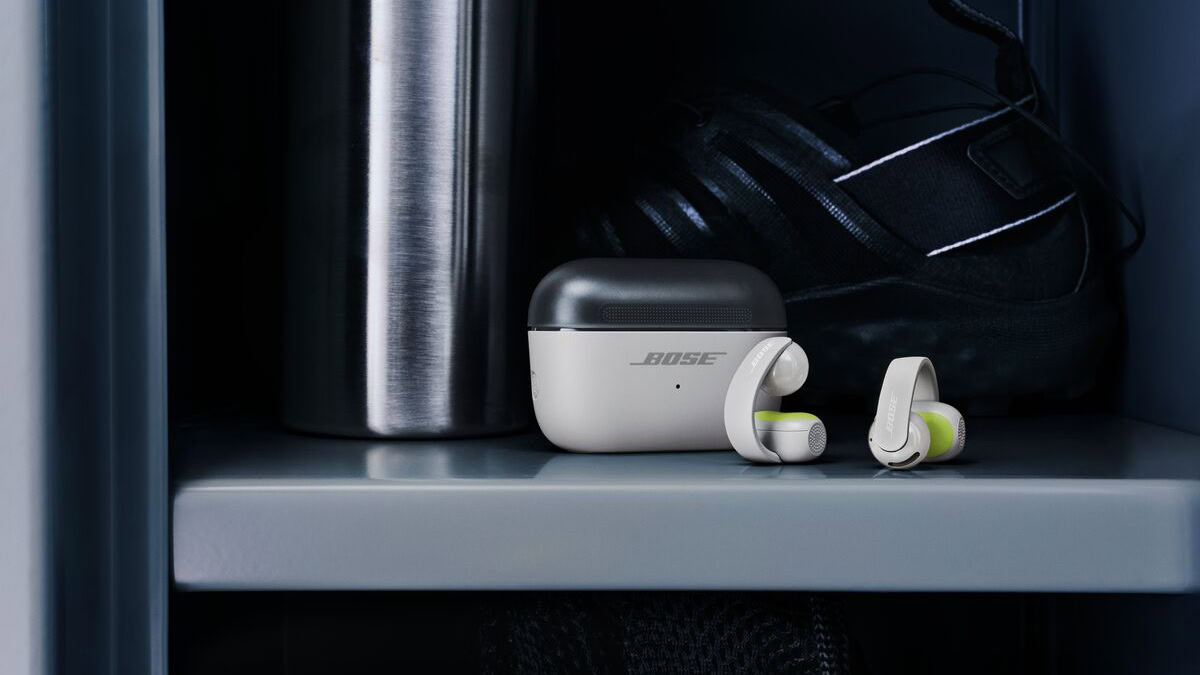 Bose Sport Open Earbuds White Smoke 07